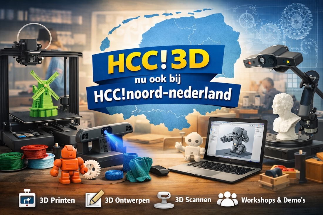 Op de afbeelding staat een werktafel met verschillende apparaten en voorbeelden van 3D-techniek. Links staat een 3D-printer die een groen molentje aan het printen is. Op de tafel liggen rollen gekleurd printmateriaal en kleine geprinte objecten zoals tandwielen en poppetjes. In het midden staat een 3D-scanner die een object scant. Rechts staat een laptop waarop een 3D-ontwerp van een robot te zien is. Daarnaast staat een 3D-geprinte buste.  Boven in de afbeelding staat de tekst: “HCC!3D nu ook bij HCC!noord-nederland”. Onderaan staan pictogrammen met de teksten: 3D printen, 3D ontwerpen, 3D scannen en workshops & demo’s. De afbeelding geeft een overzicht van wat je kunt doen met 3D-techniek binnen HCC!3D.